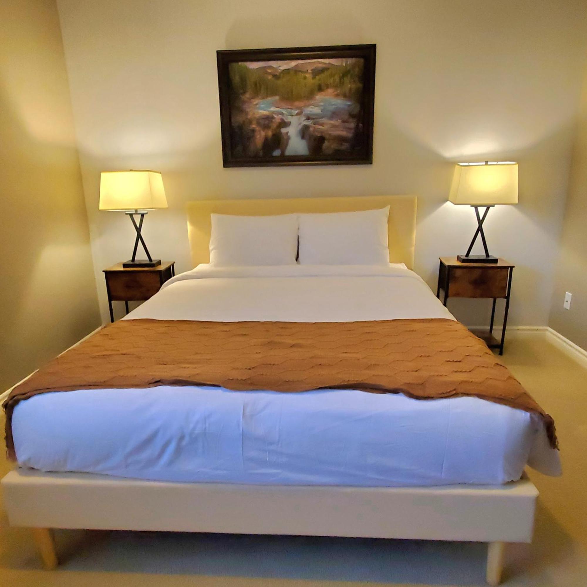Private 2 Bedrooms Suite Near Hwy 1, Cultus Lake, Heritage Park, Fishing, Coliseum Chilliwack Exterior foto